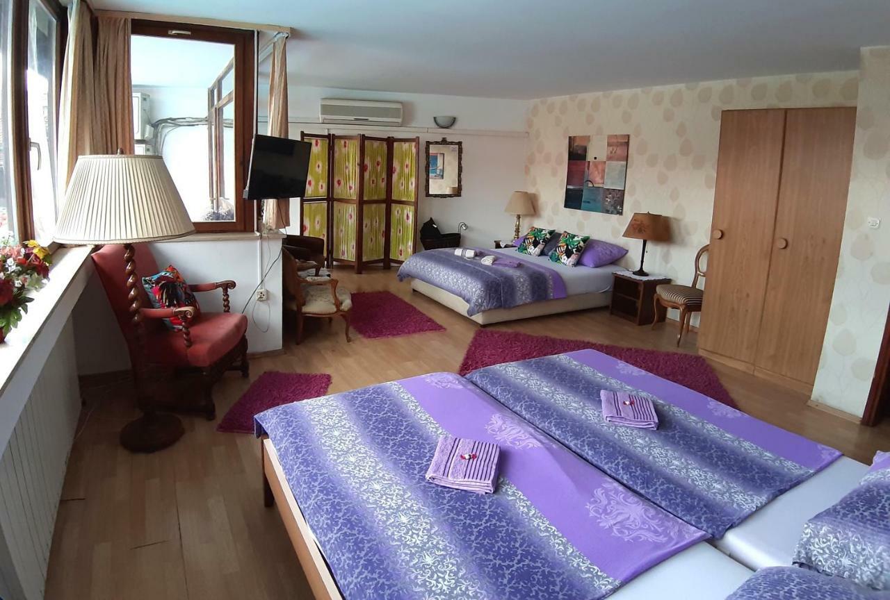 Hostel Pansion Lion SJJ Extérieur photo