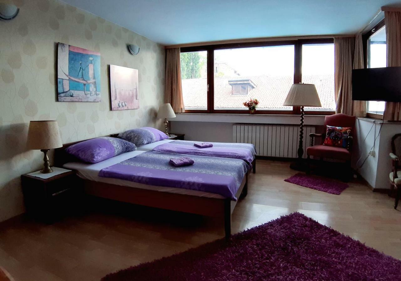 Hostel Pansion Lion SJJ Extérieur photo