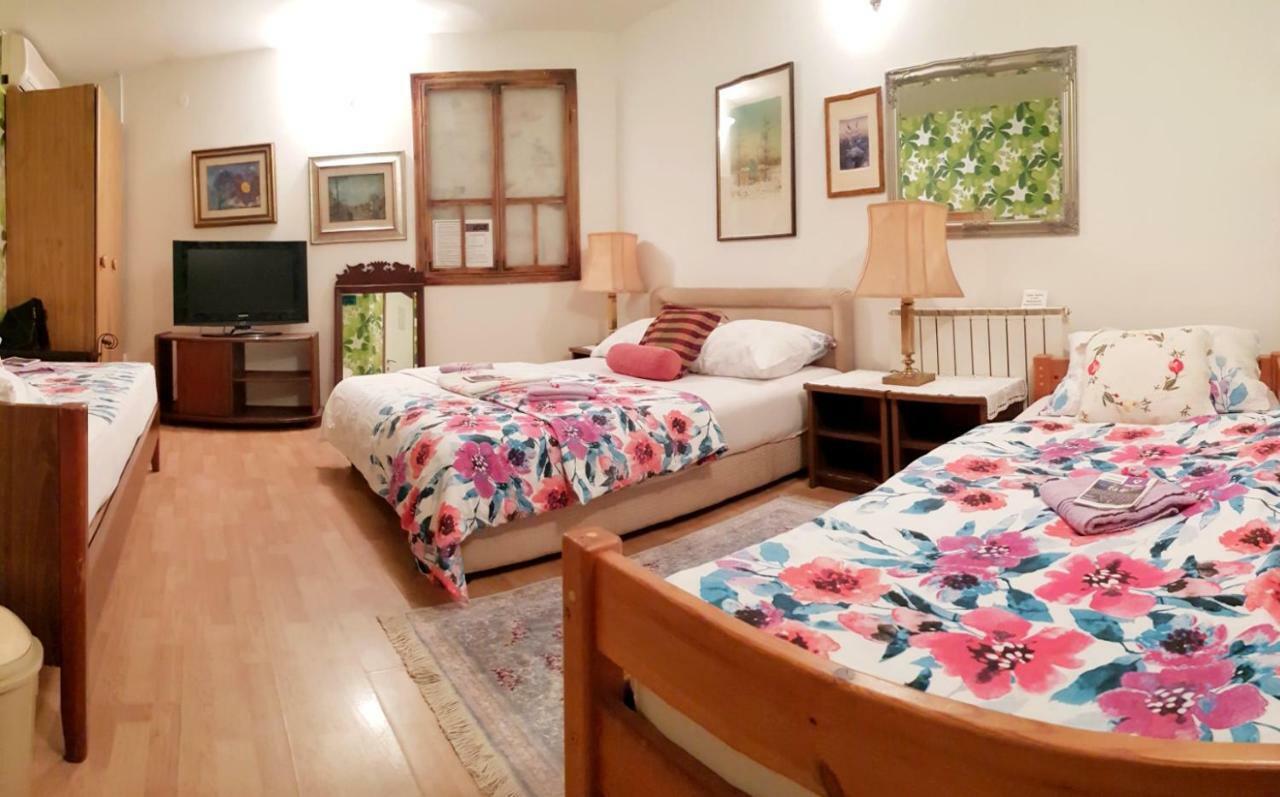 Hostel Pansion Lion SJJ Extérieur photo