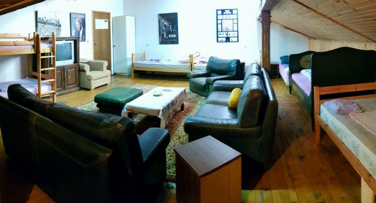 Hostel Pansion Lion SJJ Extérieur photo