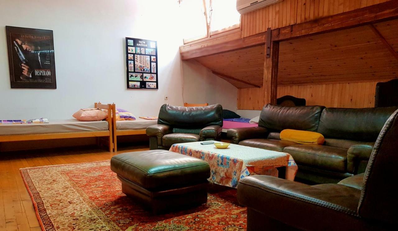 Hostel Pansion Lion SJJ Extérieur photo