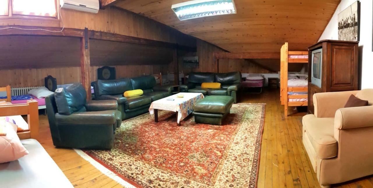 Hostel Pansion Lion SJJ Extérieur photo